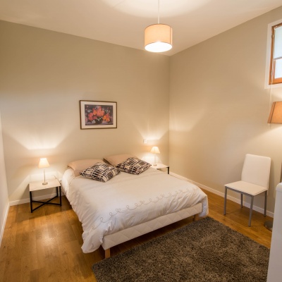 Première chambre du loft dans gîte près de la cité de Carcassonne